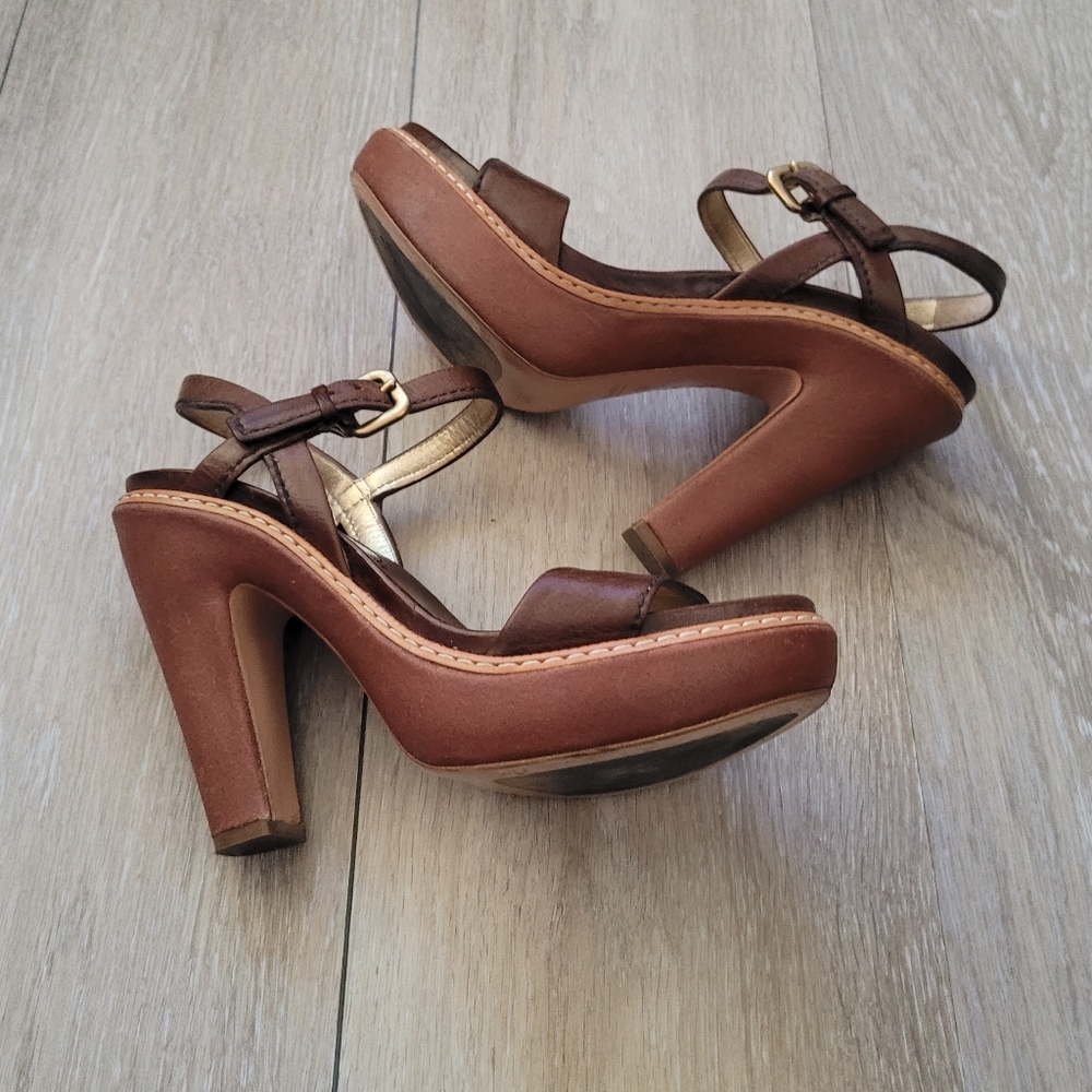 Prada Heels - Picture 4 of 5